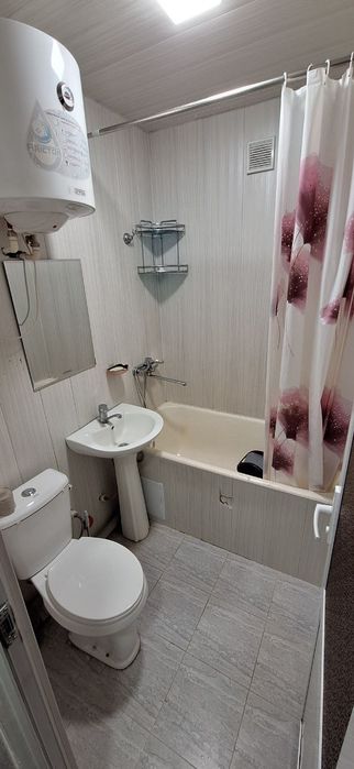 2 хона 2чи кават Фрунзе массив Шох кафе