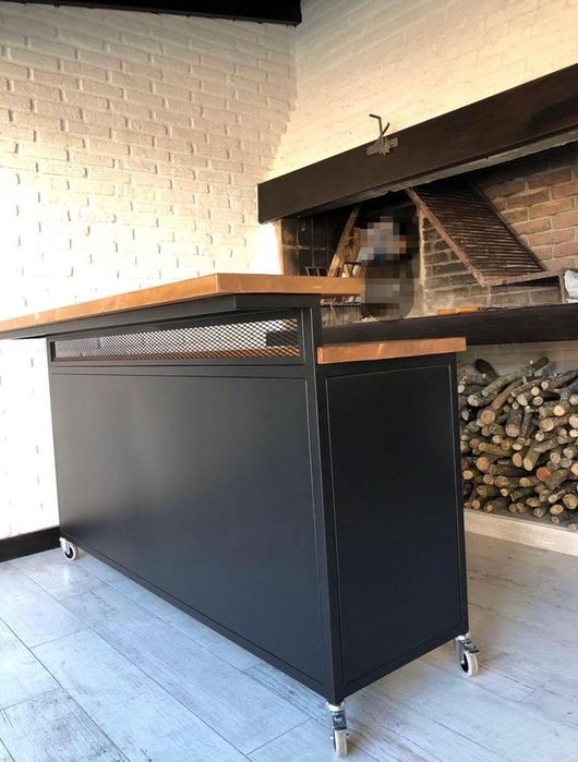 Resepshn loft stil