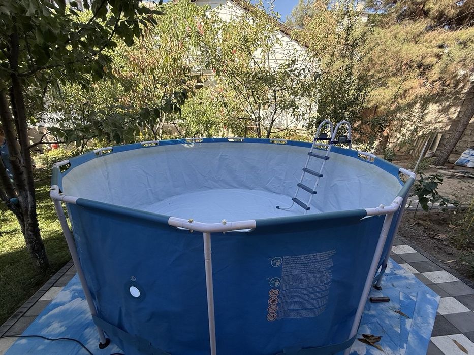 Продаётся каркасный бассейн 3.66×1.21