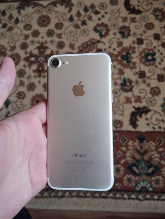 iPhone 7 32gb Gold