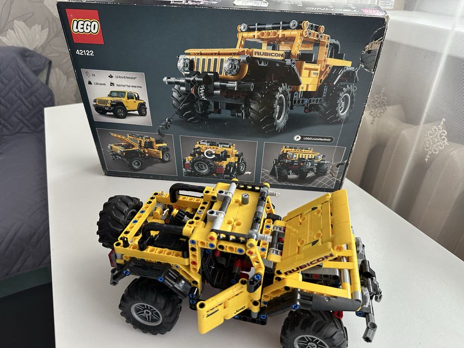 LEGO Technic  Jeep