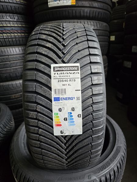 235/40/19 BRIDGESTONE 4бр