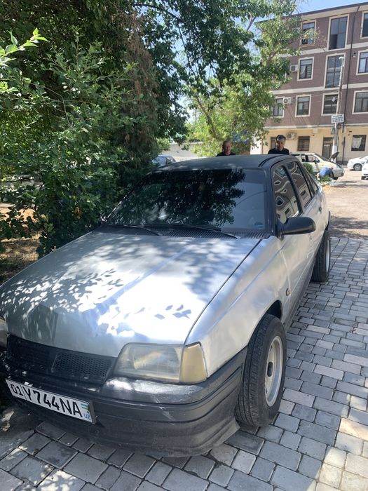 racer moshina 1994 yil