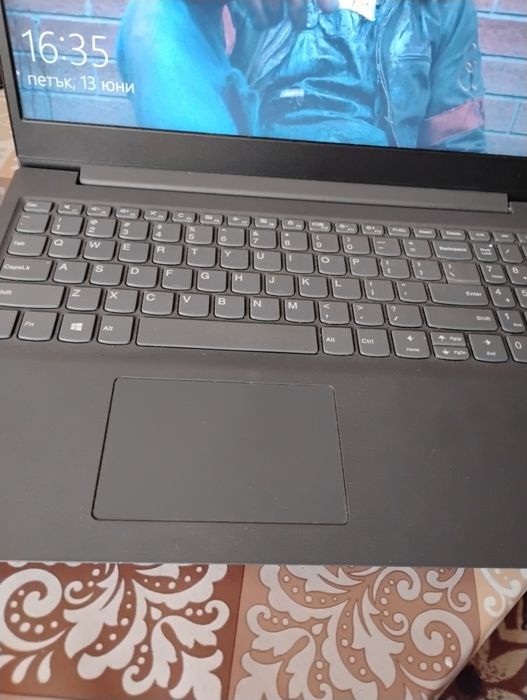 Лаптоп Lenovo V15  ADA