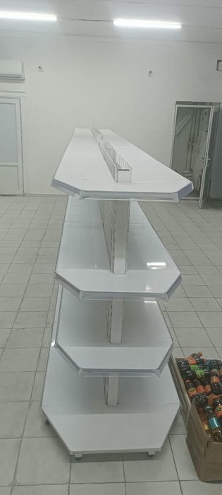 стеллаж для магазине