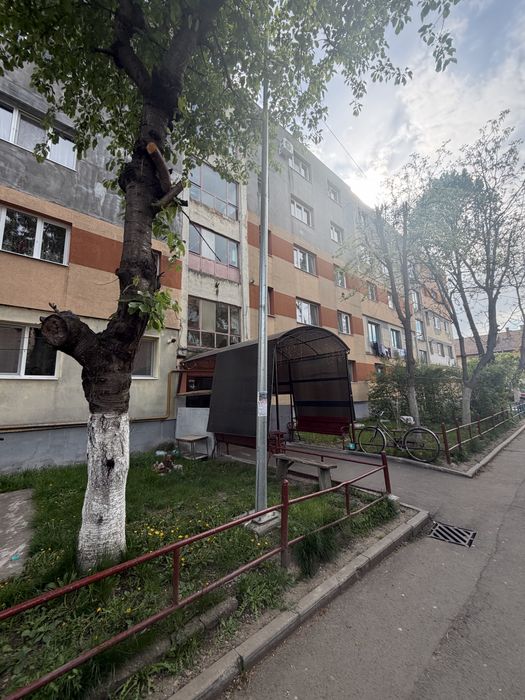 Vand apartament 2 camere