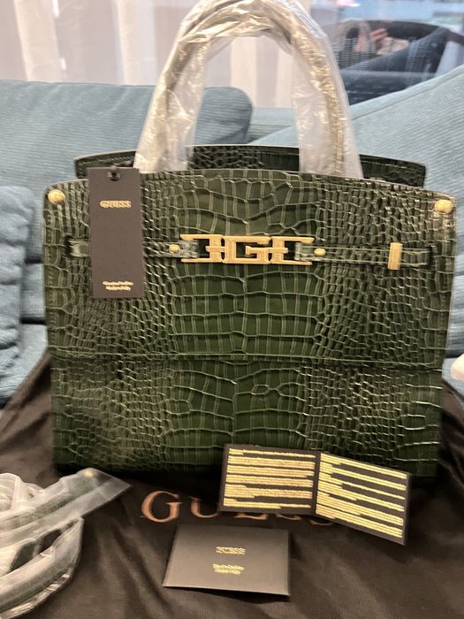 Guess Cristina real leather. 100% оригинал.Нова с всички етикети!