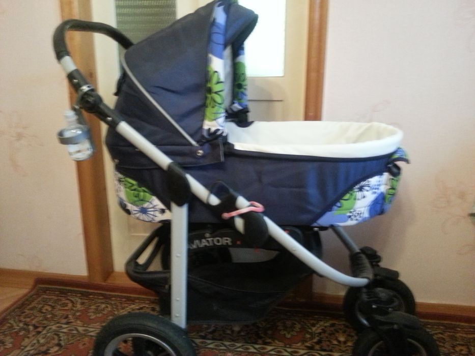 Детская коляска три модификации на одном шасси
