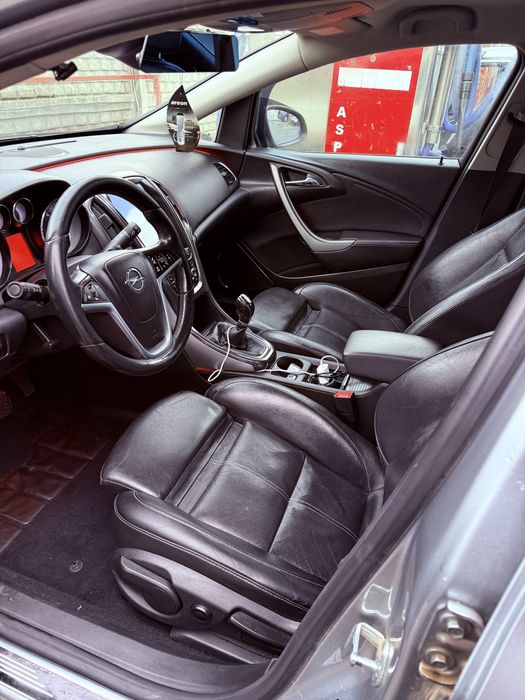 ‼️Vand urgent Opel Astra J Hatchback - 1.7 CDTI - 131 CP - 2012