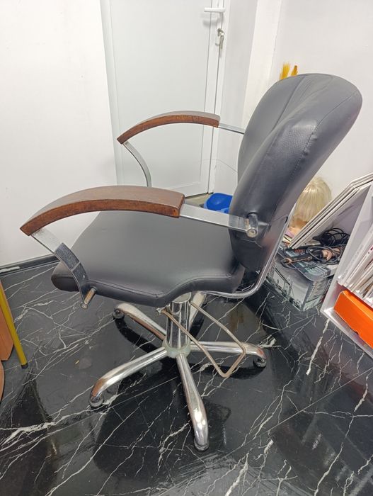 Фризьорско оборудване -  стол