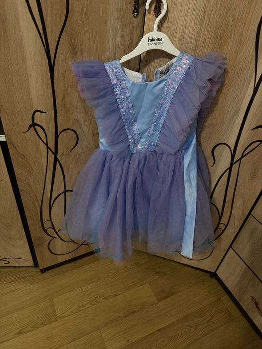 Платья на девочку 4-5 лет