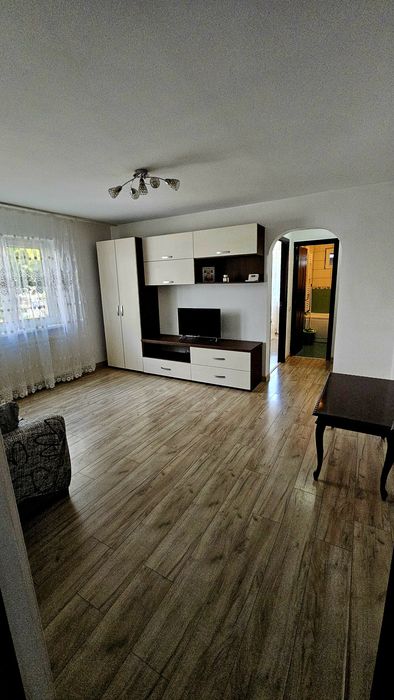 Închiriez apartament 2 camere