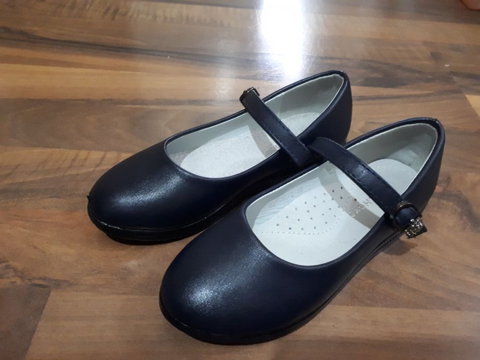 Сапоги туфли сандалии 32 35 33