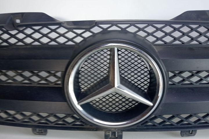 Grila radiator A9068800385 Mercedes-Benz Sprinter a 2-a generatie 906