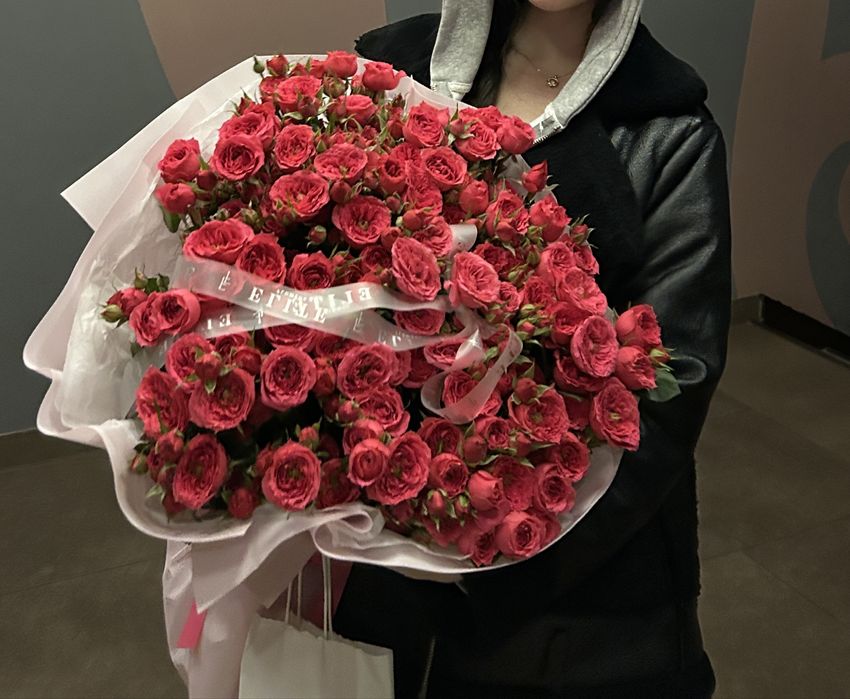 кустовые спрей розы от elite flowers