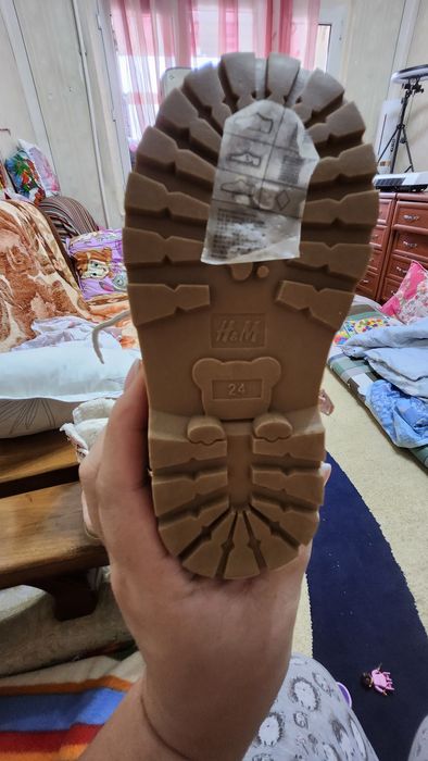 Тёплые ботинки Н&М