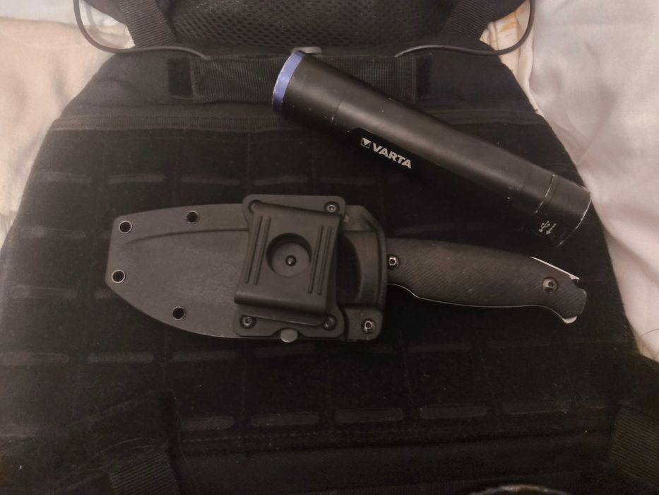 Нож Ruike Jager F118-B Black