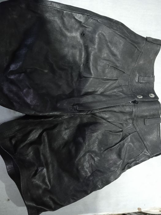 Кожено бустие ,,