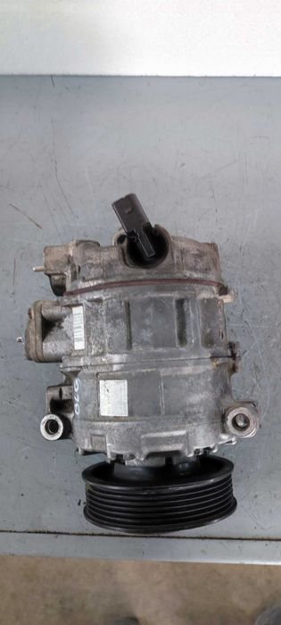 Compresor clima volkswagen vw  golf 5 hatchback 1.4 BLG cod 1K0820859C