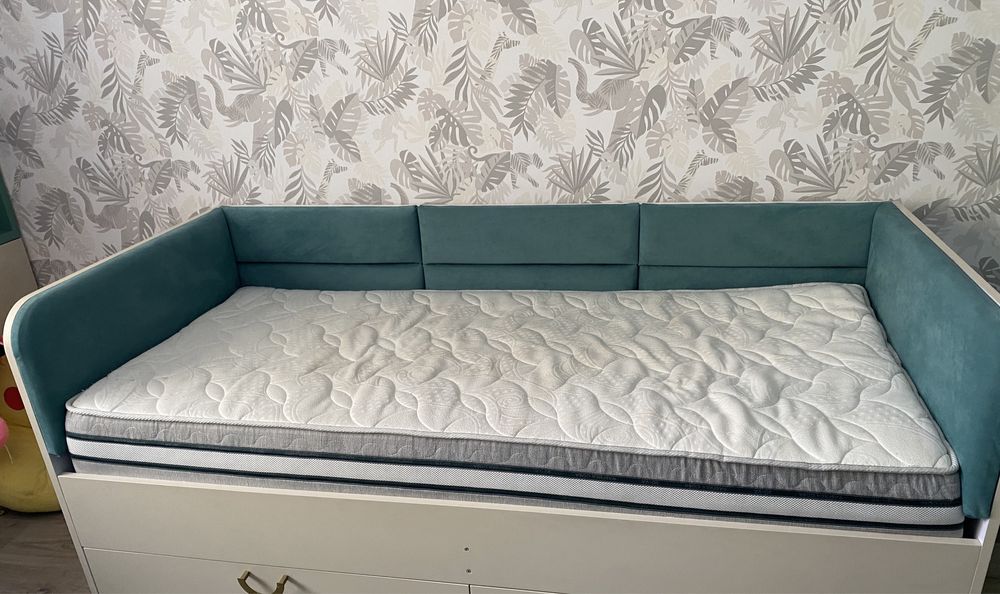 Продам кровать подростковая