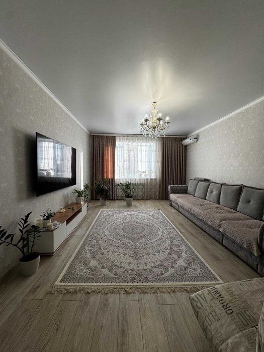 Продам 3х комн кв Батыс с ремонтом
