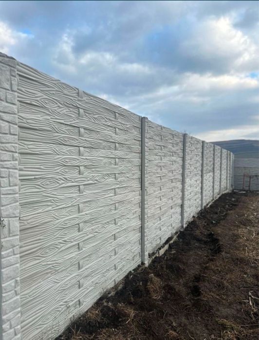 Executam garduri diferite modele