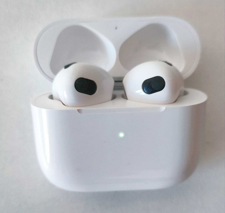 Наушники Airpods 4