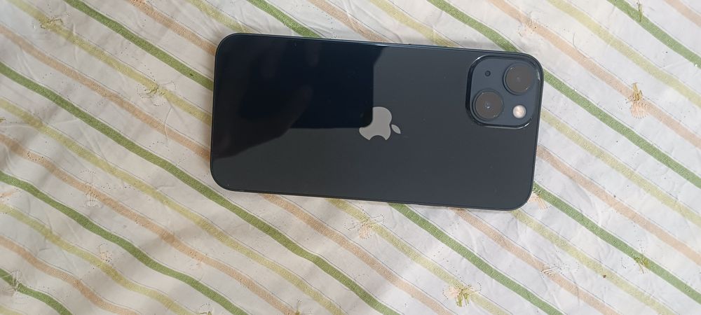 IPhone 13 midnight