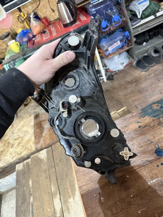 Фара гранта FL оригинал левая