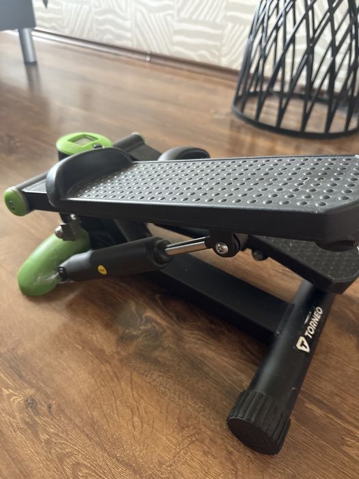 Тренажер-степпер Torneo