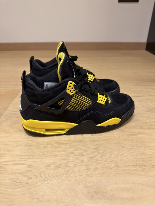 Jordan 4 yellow thunder