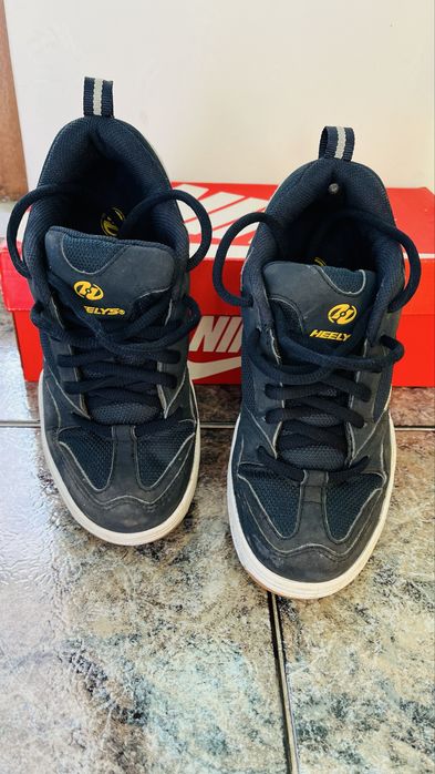 Обувки с колелца Heelys 36.5 номер