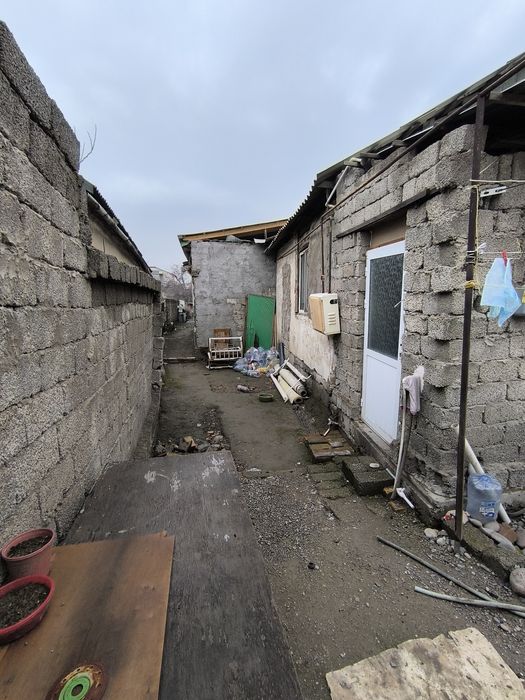 Дом СТАРЫЕ СЕРГЕЛИ.2 ком. 1,4 сотки. Фасад 11 метров . Срочно 35.000уе