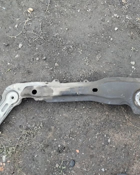 Балка нижняя гольф 3 продам