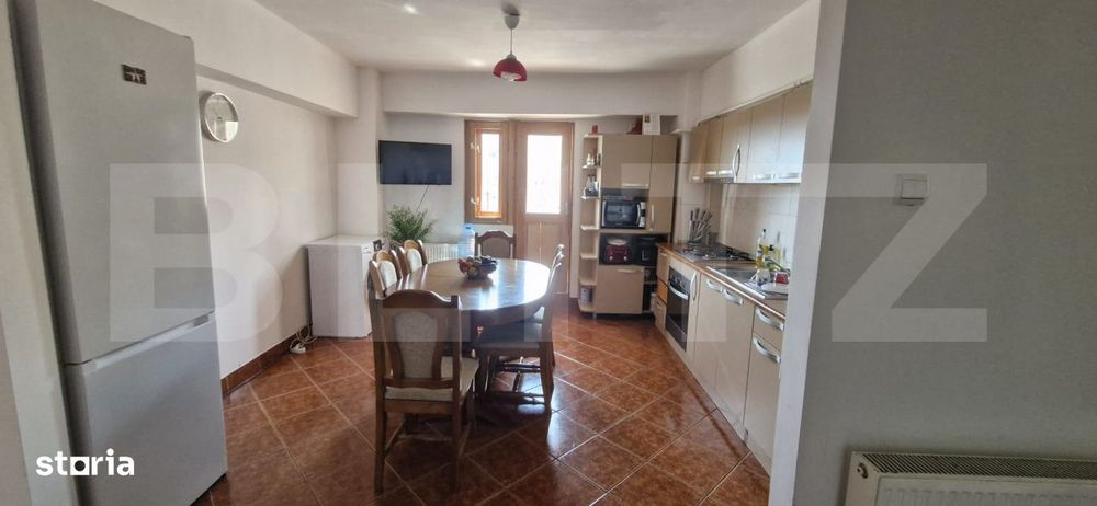 Apartament de vanzare, 72 mp, zona Micro 12