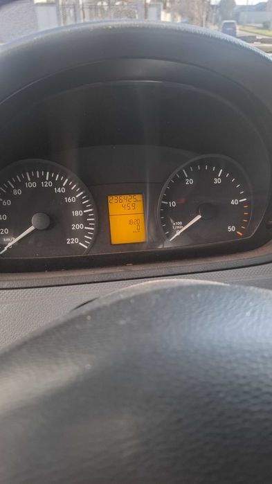 Mercedes Vito an 2009,2,2 Cdi, 5 locuri+ marfa 243000 km