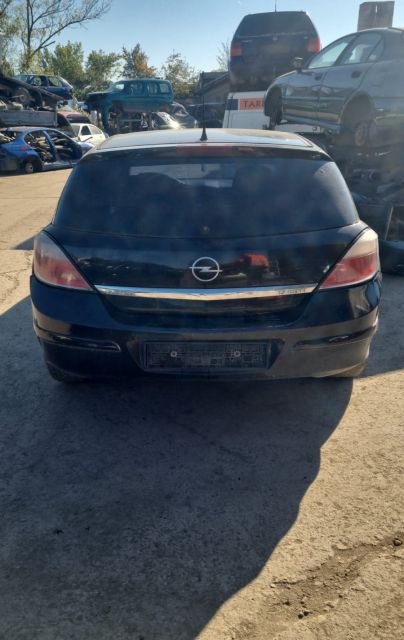 Soclu becuri lampa stop pe aripa dreapta Opel Astra H