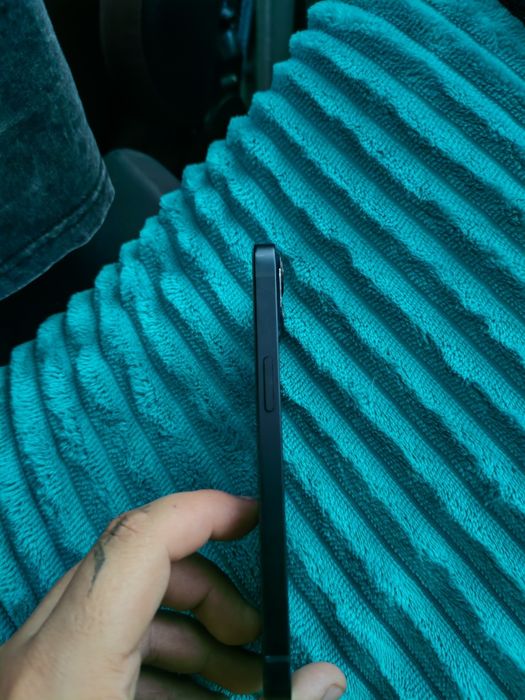 iPhone 13 черный