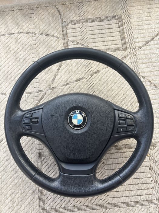 Руль BMW F30, Рулевое колесо