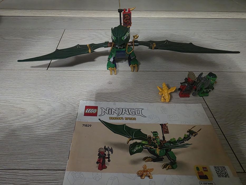 Lego Ninjago - robotul si lupta al lui Arin si dragonii