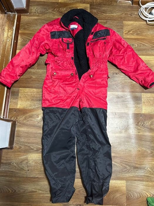 Продам лыжный комбинезон