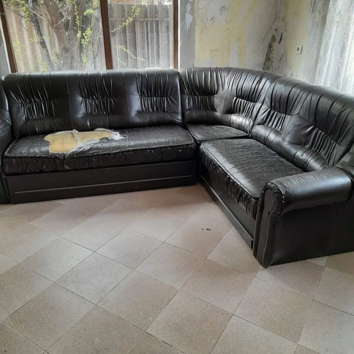 Тапицерски услуги и поддръжка на детски кътове