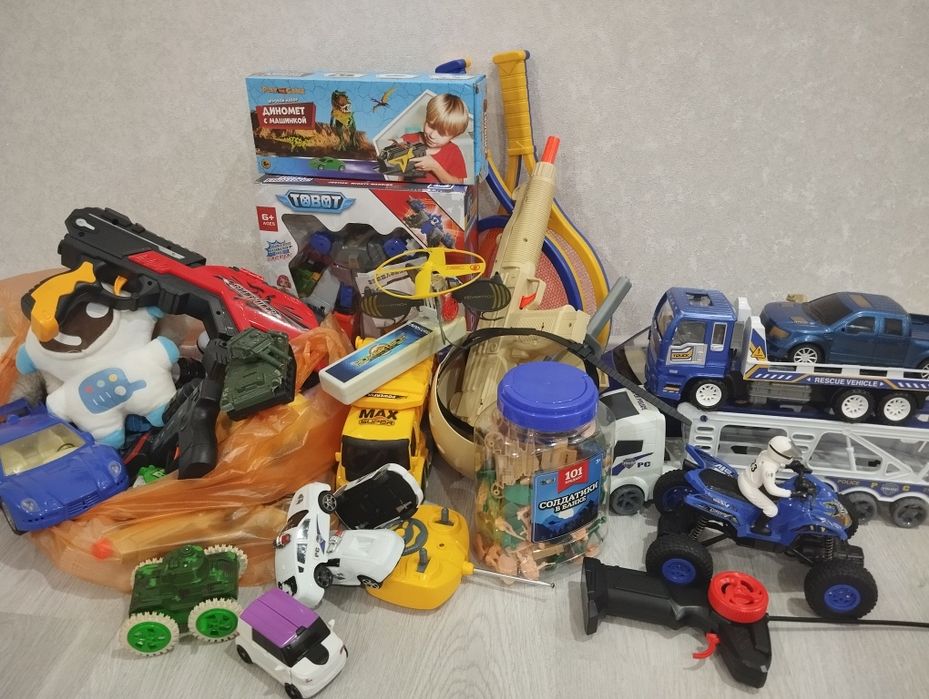 Игрушки б/у детские