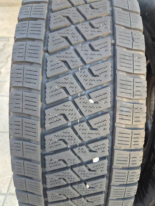 4бр. Зимни Бусови Гуми 215/75/16C LASSA