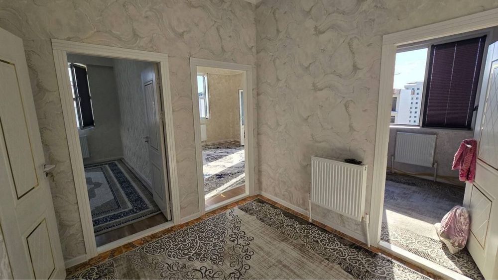 Срочно продается в 7-микрорайоне 3-кв