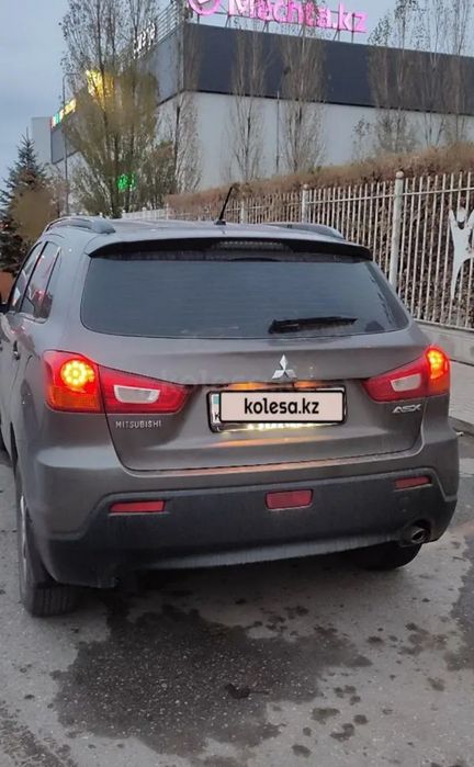 Продам Митсубиси АСХ 2010г.