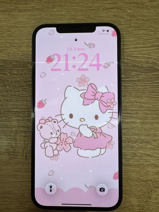 Продам айфон 12 про Макс в отличном состояние !