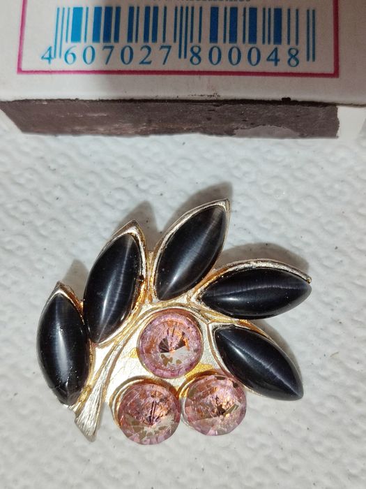 Различные застежки для красоты