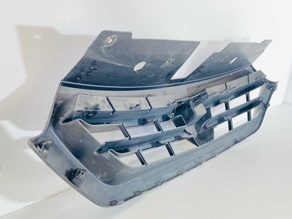 решетка радиаторна Dacia Dokker 2012-2018 г. #1048V.