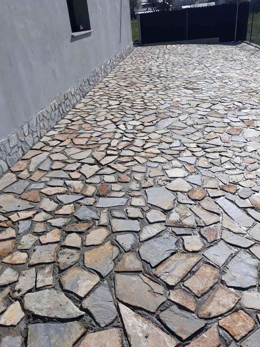 Piatra de munte ornamentala decorativă 100% naturala si vine într-o ga